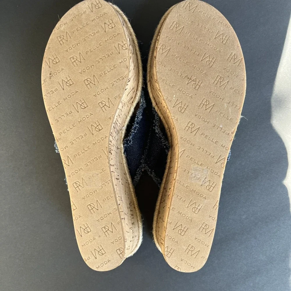 PELLE MODA Denim Frayed Blue Slip On Cork Wedge Espadrille Sandals Shoes Sz 9.5